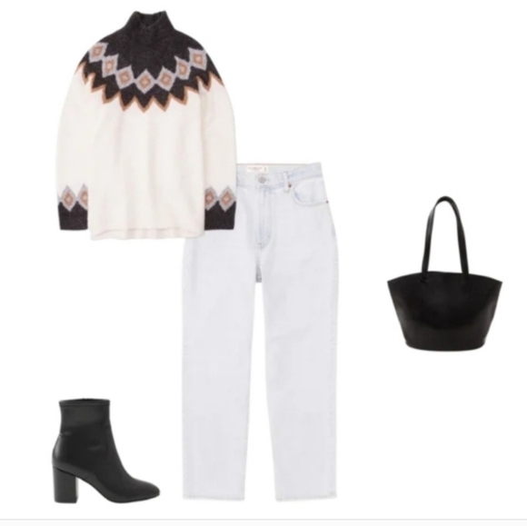 A&F Boucle sweater xs NWOT - Picture 2 of 5